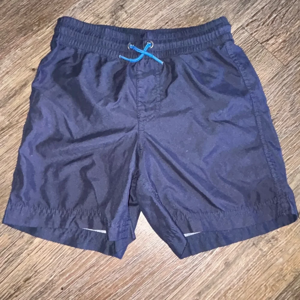 Old Navy boys medium 8 navy Blue Athletic Shorts